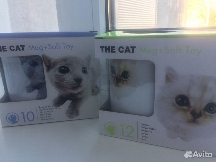 Чашки с игрушками