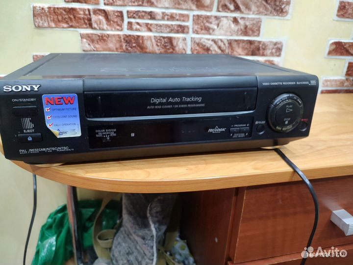 Видео магнитофон sony
