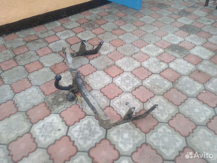 Фаркоп на рено логан 2016 г