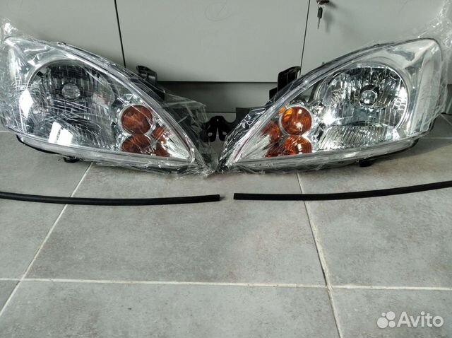 Фара Mitsubishi Lancer 9 MN 161165 MN 161166