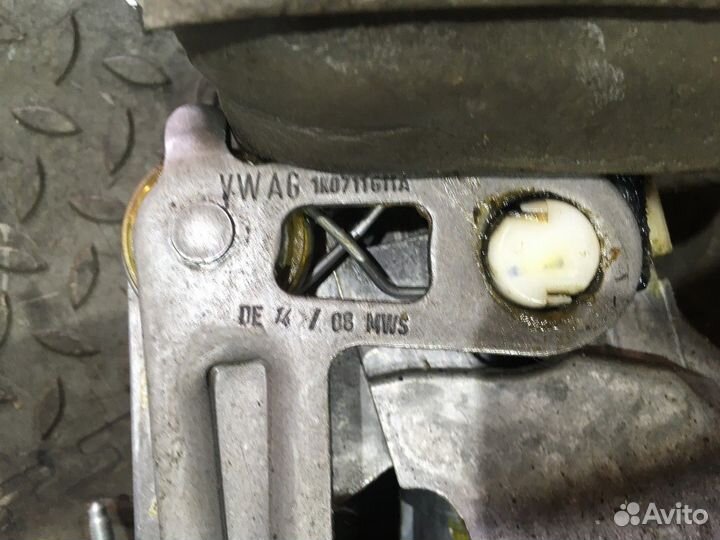 Кулиса кпп с тросами МКПП 6 ст (Volkswagen Tiguan)