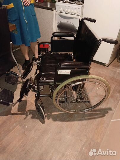 Матрац противопролежневый, коляска, памперсы