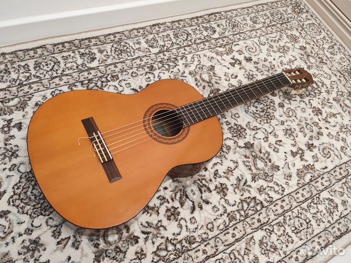 Yamaha c40 классическая гитара