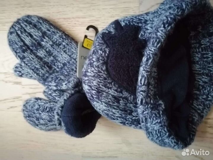 Комплект шапка и варежки