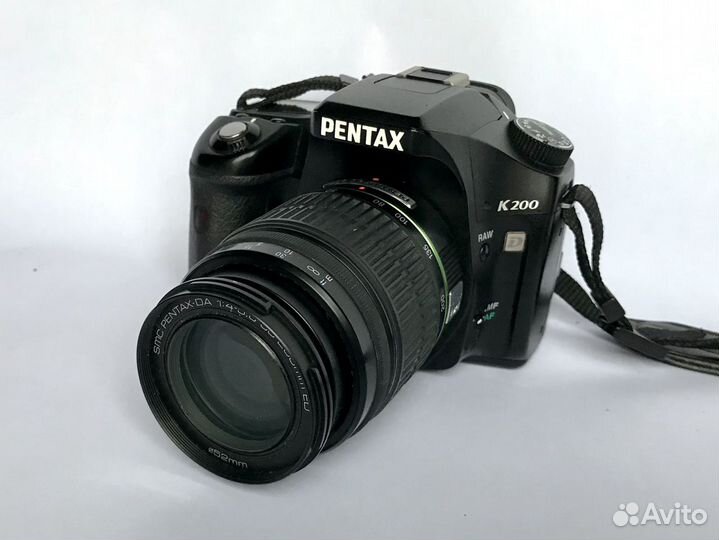 Цифровой зеркальный фотоаппарат Pentax K200D