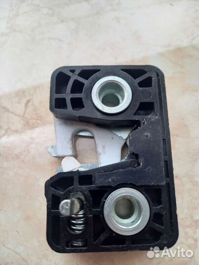 Дверные замки(наружные)ваз 2110