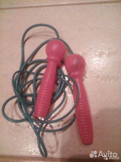 Гимнастическая скакалка