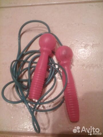 Гимнастическая скакалка