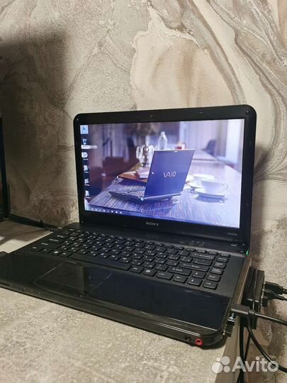 Sony Vaio (vpcea2S1R)