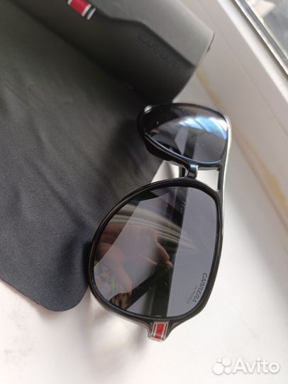 Солнцезащитные очки carrera