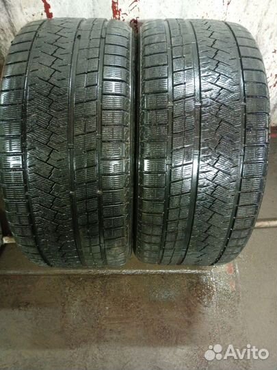 Triangle Snowlink TWT02 275/40 R20 106V