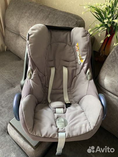 Автокресло maxi cosi доя новорожденного