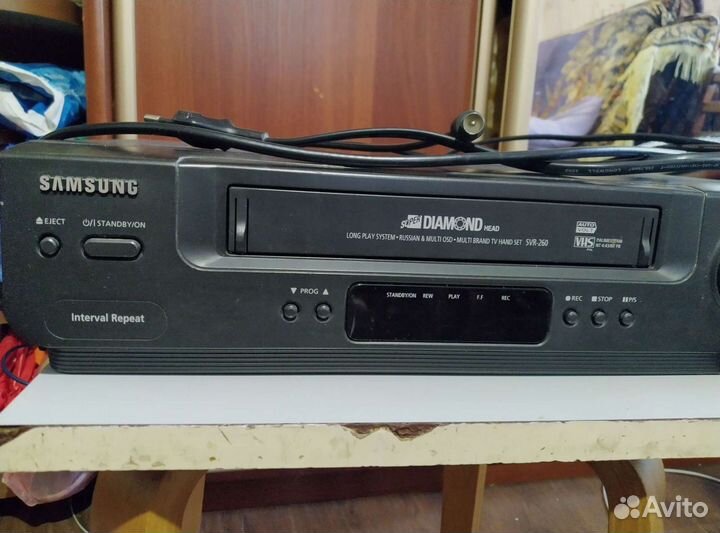 Видеомагнитофон Samsung
