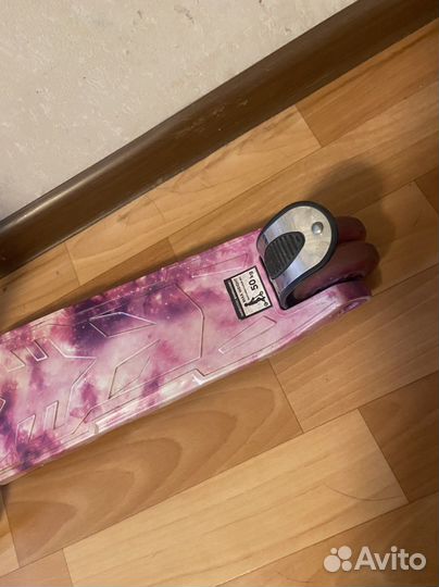 Самокат трехколесный reaction б/у светящийся