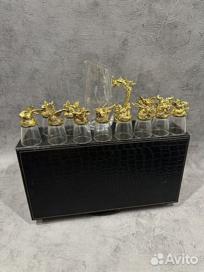 Стопки рюмки перевертыши чемодан золото