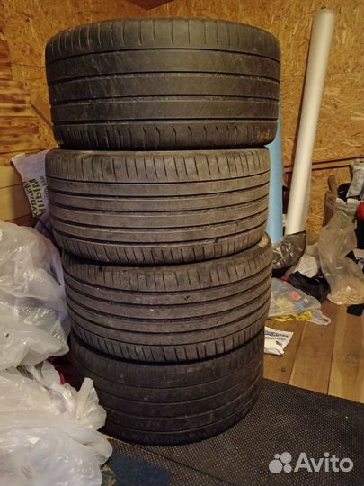 Michelin Pilot Sport 4 SUV 295/35 R21