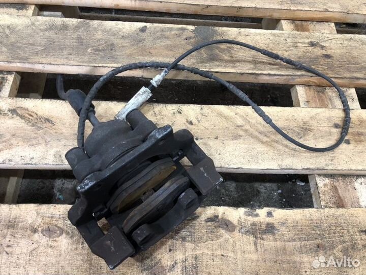 Суппорт тормозной задний правый Bmw 3 E90 N46B20