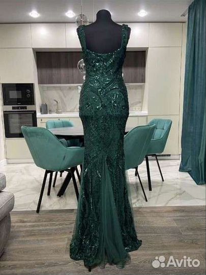 Платье вечернее