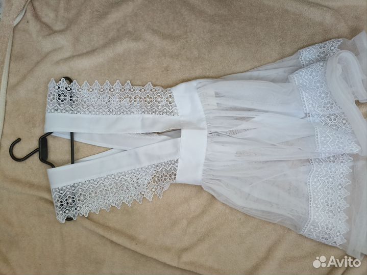 Белый школьный фартук