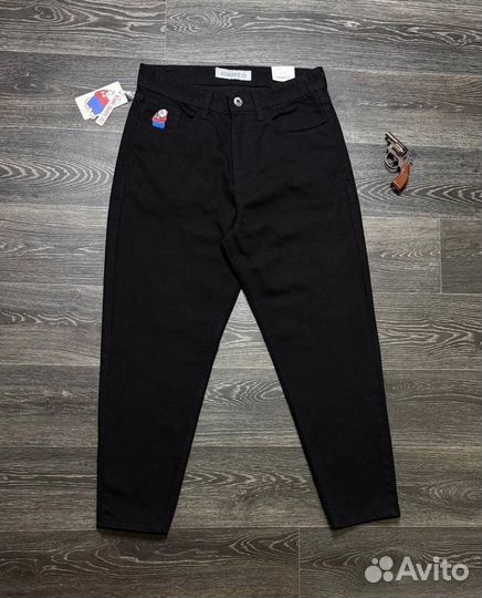 Стильные джинсы широкого кроя для смелых и модных