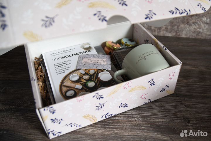 Подарок девушке на 8 марта, д.р. Книжный бокс