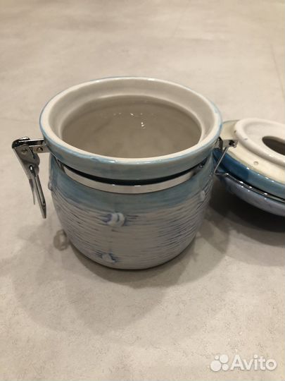 Новая Баночка с крышкой керамика