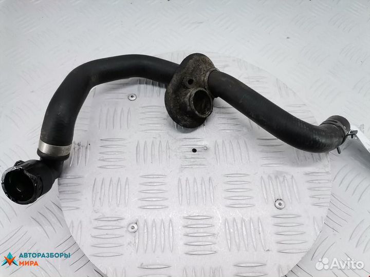 Патрубок отопителя (печки) Volkswagen Passat B5