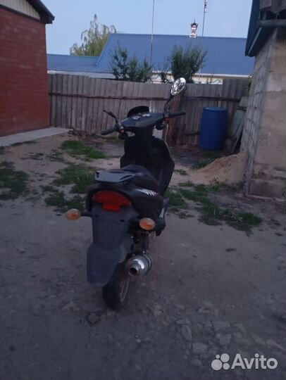 Скутер-мопед stels tactic 50