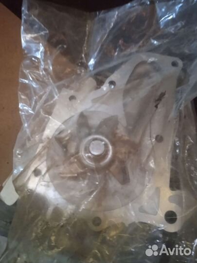 Водяная помпа на двигатель. 3SFE. Новая