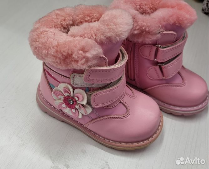 Ботинки для девочки