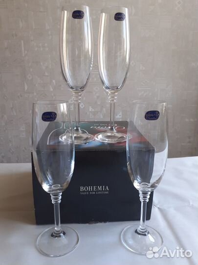 Бокалы для шампанского