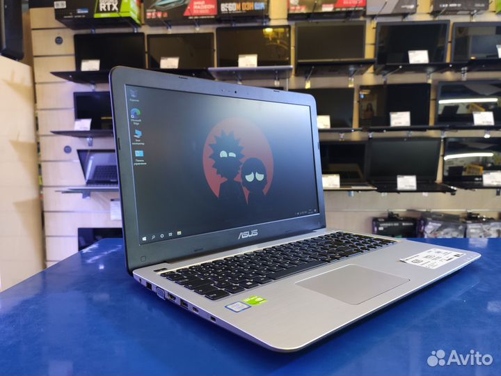 Asus X556 15.6'' Intel Core i5-7200U, GT940M 2GB