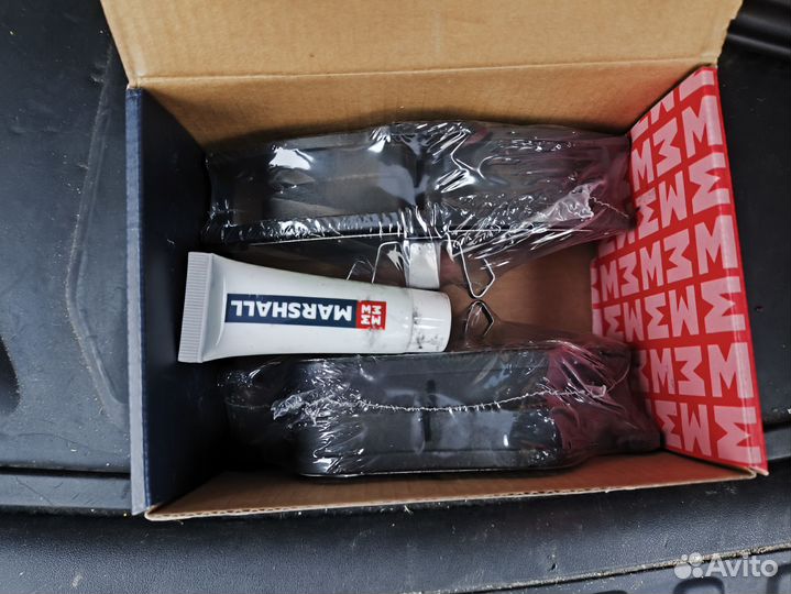 Колодки тормозные передние Marshall M2624123