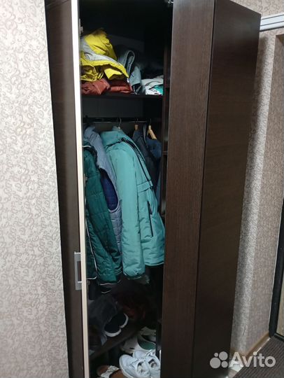 Угловой шкаф