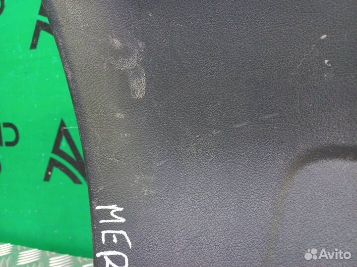 Обшивка крышки багажника Mercedes A-Class W177