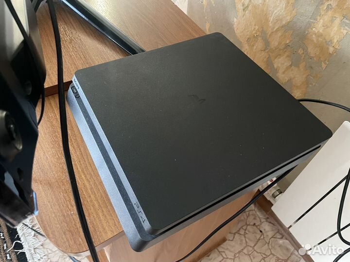 Игровая приставка ps4 slim 1tb