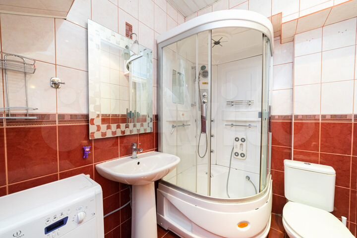 Дом 145 м² на участке 6,5 сот.