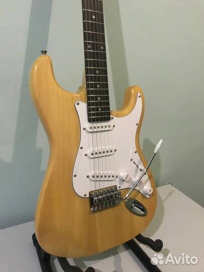 Электрогитара