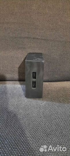 Портативная колонка jbl