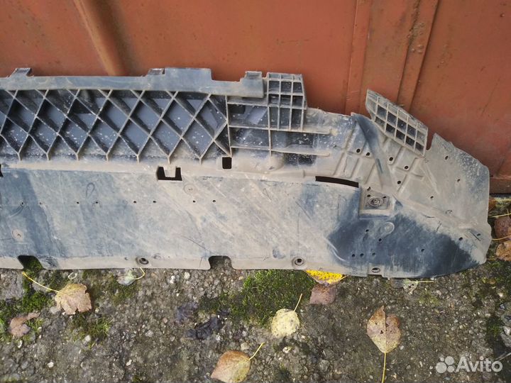 Пыльник переднего бампера Audi Q5 2