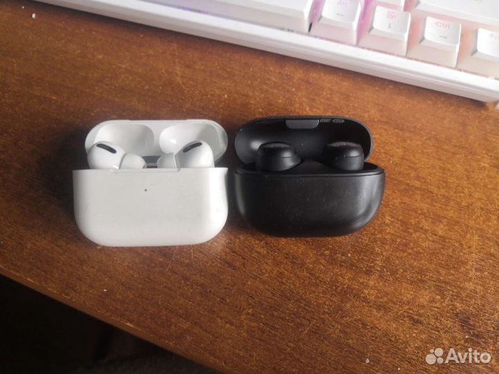 Наушники цена за оба