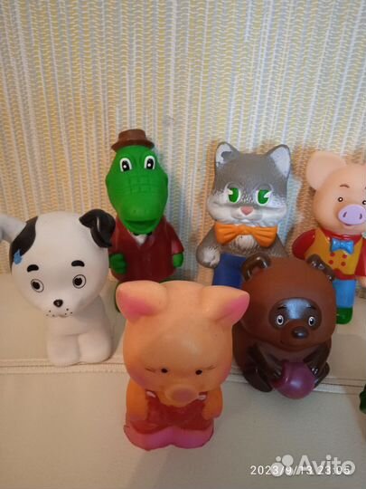 Резиновые герои мультфильмов и сказок