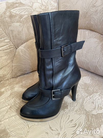 Женские сапоги кожанные демисезонные на каблуке 40