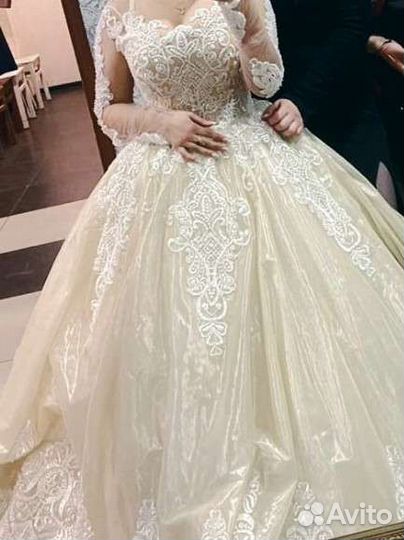 Свадебные платья