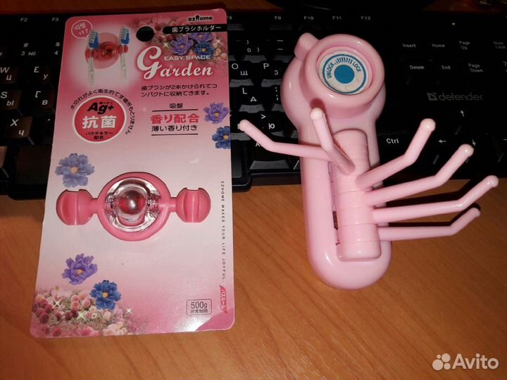 Держатели / крючки /вешалки на вакуумных присосках