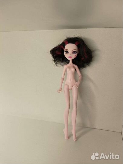Кукла Монстер Хай Дракулаура