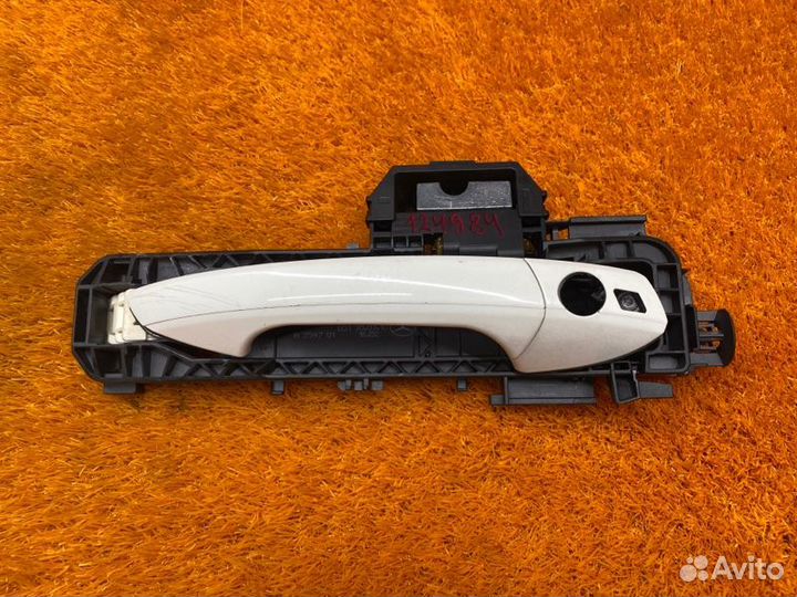 Ручка двери внешняя передняя правая Mercedes-Benz