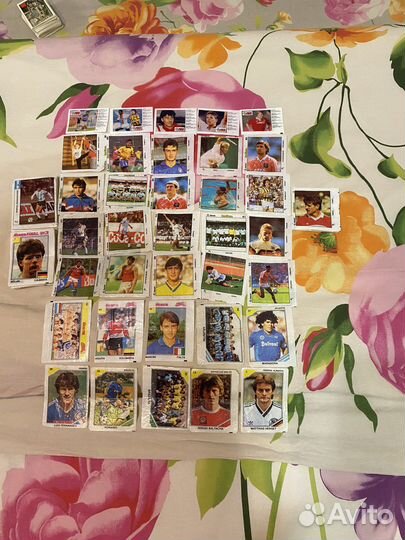 Вкладыши от жвачек с футболом и спортом