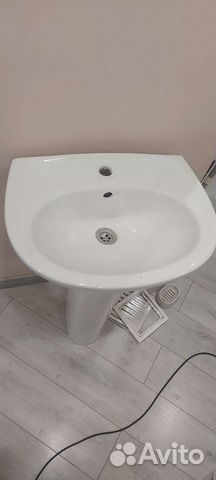 Раковина с пьедесталом бу