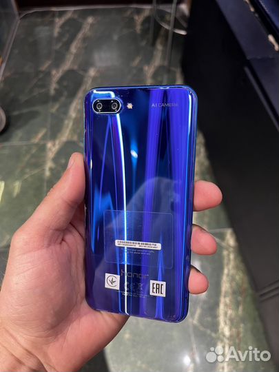 Honor 10 4/64gb